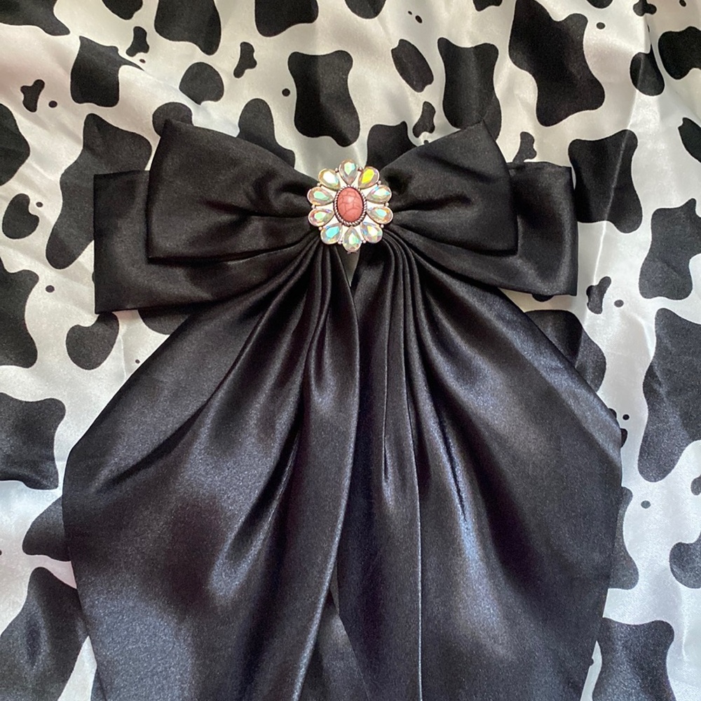 NEW WESTERN BLING BOW 🎀💠✨